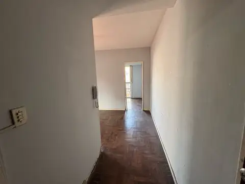 Aguer  al 4800  Depto. con terraza propia!