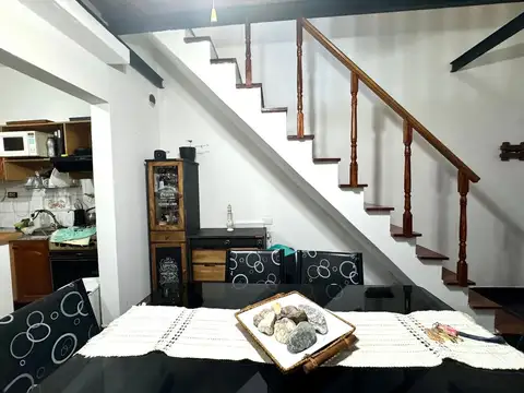 Depto Tipo Casa 4 ambientes con 1 baño
