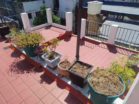 Casa 4 ambientes con 1 baño