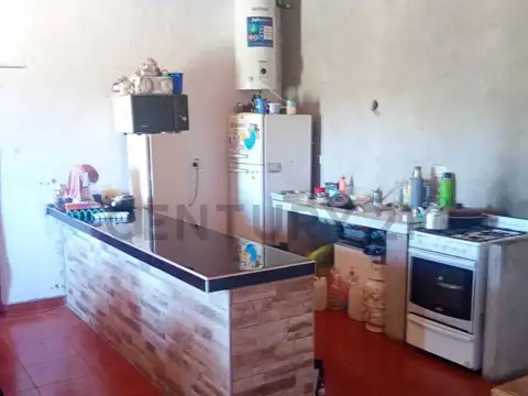 Casa 4 ambientes con 1 baño