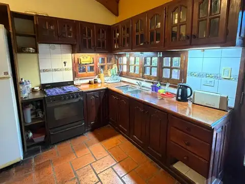 Casa en Venta en Villa Gobernador Udaondo, USD 360.000