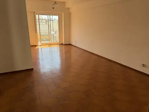 Departamento en alquiler en Almagro 3 ambientes con cochera