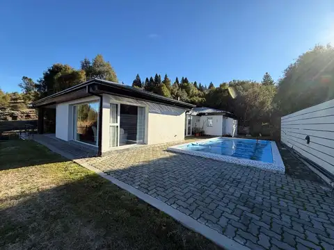 Casa en Esquel con Pileta Climatizada Y Parque