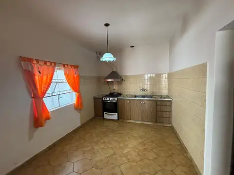 Casa en Venta en Berazategui, USD 90.000