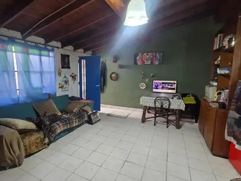 Depto Tipo Casa en Venta 46 años