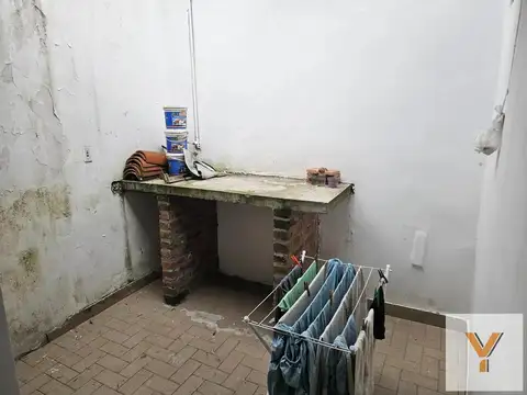 Casa 4 ambientes con 1 baño