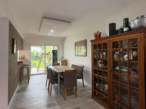 Casa en Venta en Loma Verde, USD 180.000