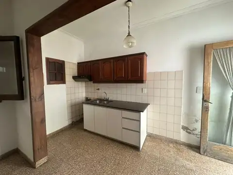 Depto Tipo Casa en Alquiler en La Plata, $ 800.000