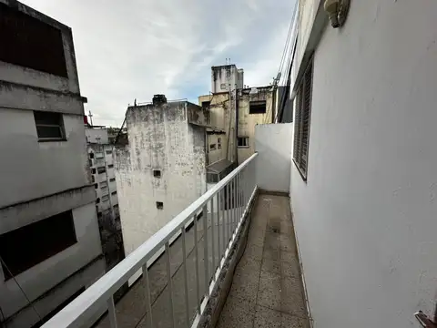 Departamento en Alquiler en Almagro, $ 900.000