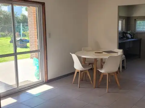 Casa en Venta en Almirante Irizar, USD 119.000