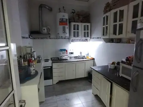 PH 3 AMBIENTES EN PLANTA BAJA SIN EXPENSAS