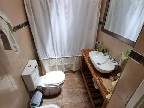 Depto Tipo Casa en Venta 50 años