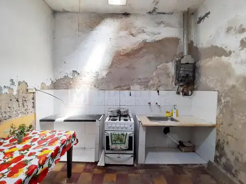 Casa 4 ambientes con 1 baño