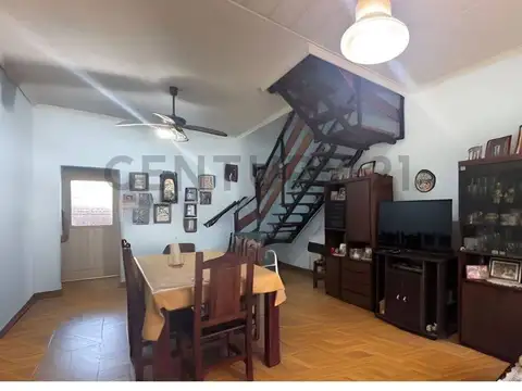 Casa 4 ambientes con 1 baño