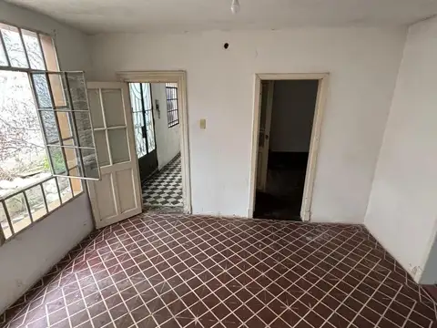 HERMOSA CASA 4 AMBIENTES EN VENTA! ESCUCHA OFERTAS 