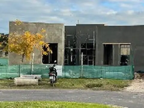 venta casa minimalista a terminar Barrio privado Rumenco Joven