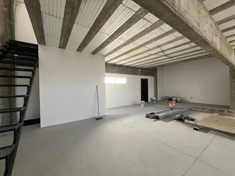 Local en Alquiler en San Antonio De Padua, $ 1.800.000