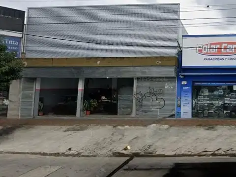 Único Galpón en Alquiler sobre Av. Balbín al 400