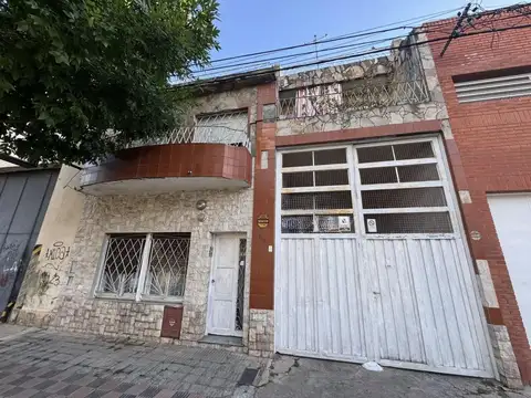 Venta – propiedad con 2 viviendas   galpón | garibaldi 800, rosario