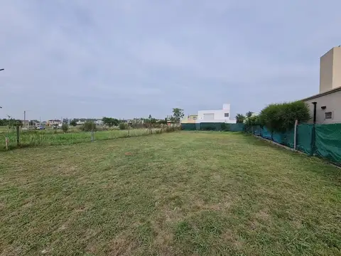 VENTA TERRENO ACEQUIAS DEL AIRE
