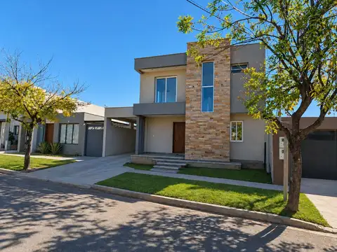 Casa en Venta en Lujan de Cuyo, Luján de Cuyo