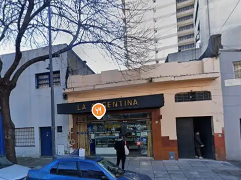 LOCAL COMERCIAL EN LA CALLE FINOCHIETTO AL 2000, PARQUE PATRICIOS