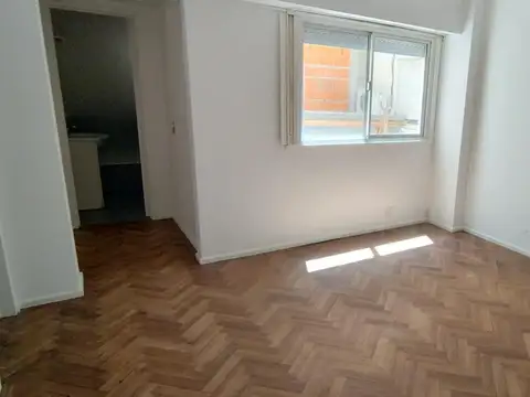 2 amb Reciclado en impecable estado! Muy cerca de Plaza Arenales!