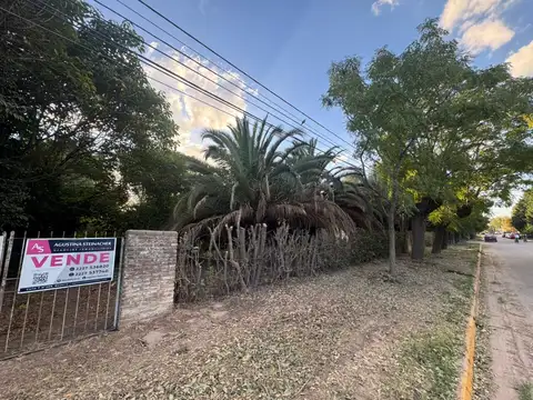 Lote de 2980 m2 en esquina