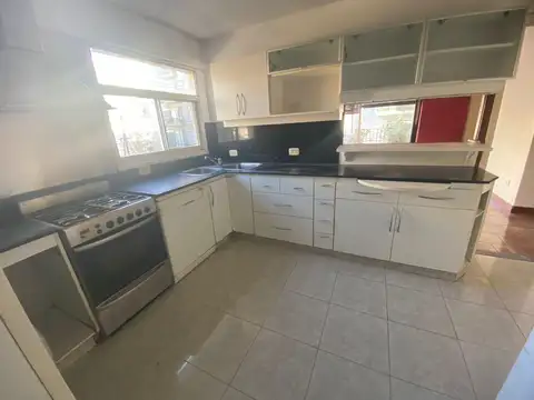 Departamento en Alquiler de 4 ambientes