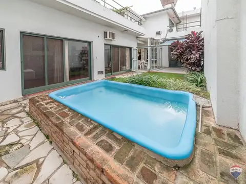 Casa 5 amb venta Mataderos con quincho y pileta