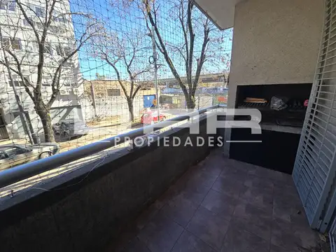 Alquiler Departamento De 3 Ambientes Con Balcón Aterrazado Con Parrilla + 2 Cocheras - Cortina 100