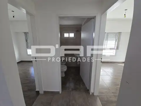 Departamento en Alquiler en Villa Luro, $ 1.300.000