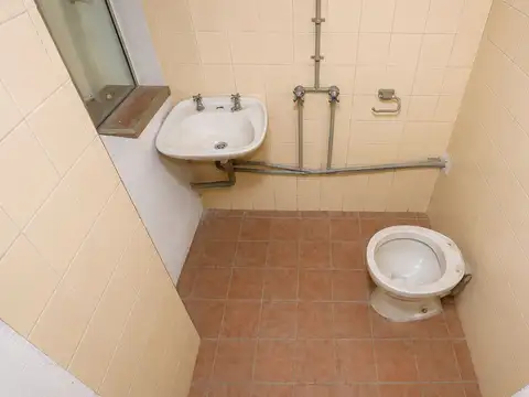 Galpon en Venta en Parque Chacabuco, USD 90.000