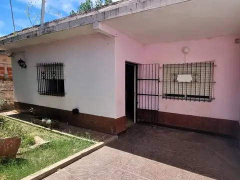 Casa en venta sobre la calle Oliden, en Del Viso, Pilar!