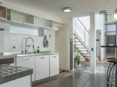 Casa 4 ambientes con 3 baños