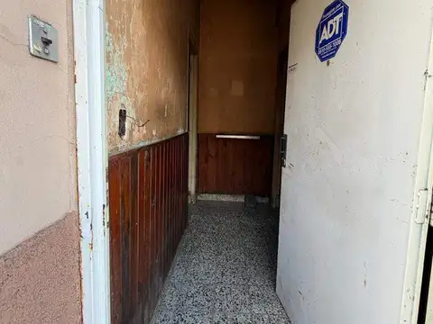 Depto Tipo Casa 2 ambientes con 1 baño