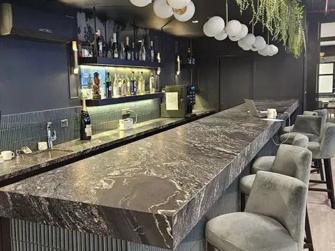 Oficina en Venta con 2 cocheras