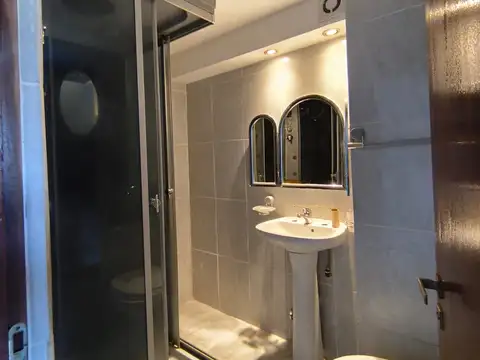 Venta Amplio Duplex en Mitre