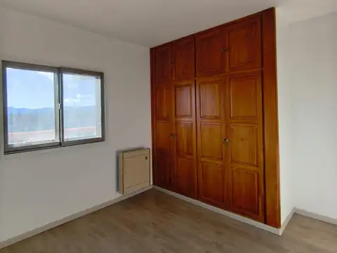 Depto Tipo Casa en Venta de 4 dormitorios