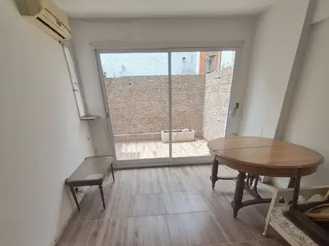 VENTA DEPARTAMENTO 4 AMB, MORON C/BALCON