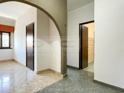 Angel T. de Alvear al 5700 entre Cabildo y Ascasubi