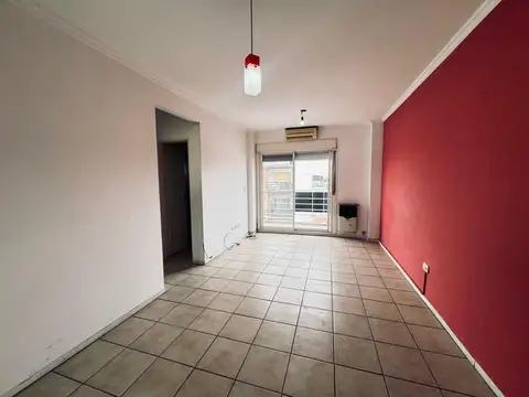 Venta 2 ambientes balcon al frente Villa Dominico