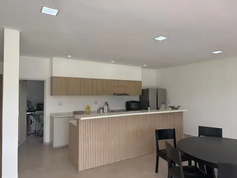 Casa en Venta en Country Santa Rita, USD 270.000