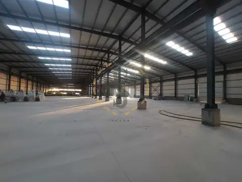 Galpon en Alquiler en Manga, USD 25.000