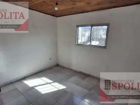 Depto Tipo Casa en Alquiler en José León Suárez, $ 420.000