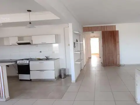 Departamento en Alquiler en Crucesita, $ 995.000