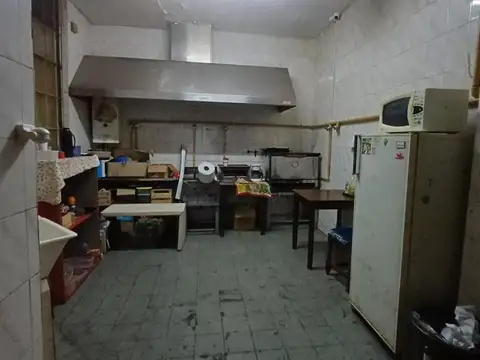 Local comercial en ALQUILER - Pellegrini 2432/26 PB y PA