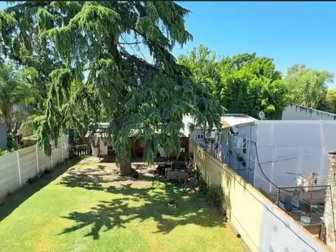 Muy Buena casa en el centro de Garin