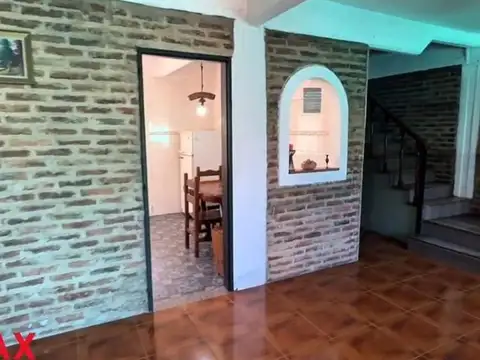 Muy Buena casa en el centro de Garin