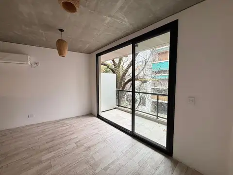 ALQULER DE AMPLIO MONOAMBIENTE EN COLEGIALES